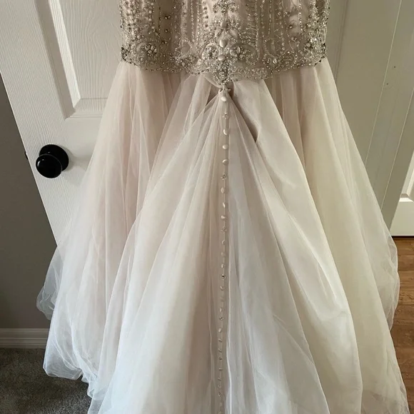 Allure bridal blush champagne wedding gown size 8 - Picture 8 of 14